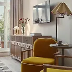 Hotel Miiro Le Grand Cayre 4*