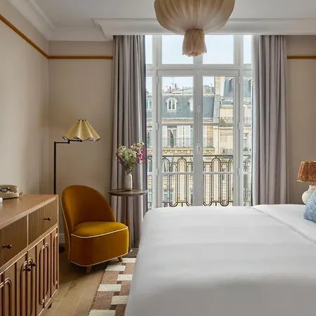 Miiro Le Grand Cayre Hotel 4*