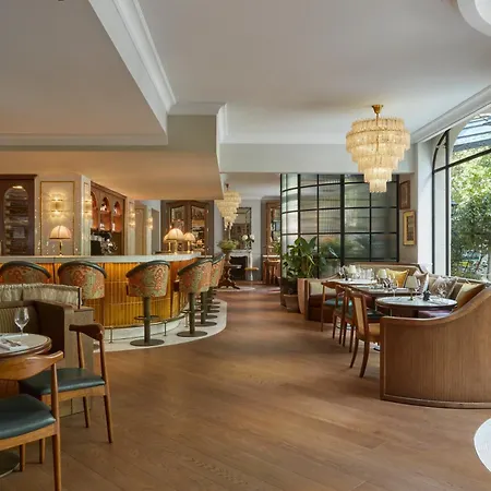 Hotel Miiro Le Grand Cayre 4*