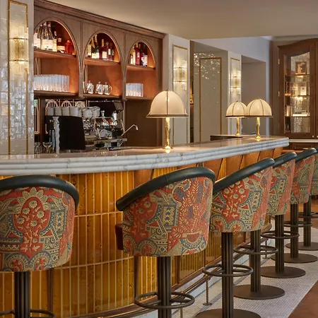 Hotel Miiro Le Grand Cayre 4*